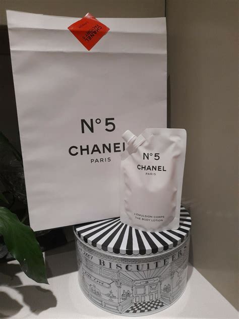 chanel no5 factory collection